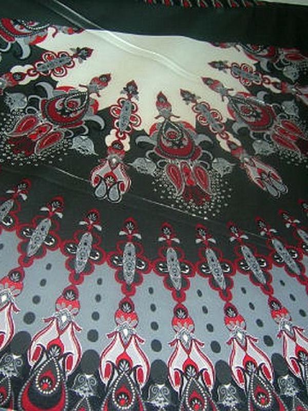Tissu en panneau de satin lycra 1