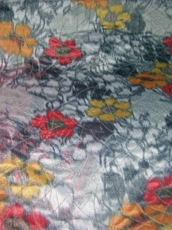 Tissu epais tissage taffetas gris fleuri 2 