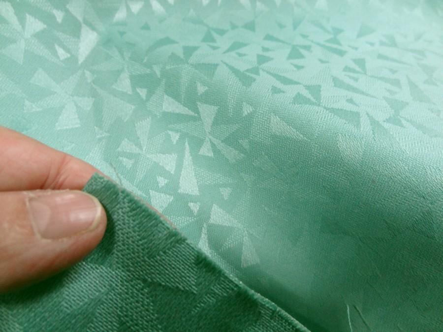 Tissu jacquard vert jade motif geometrique 2