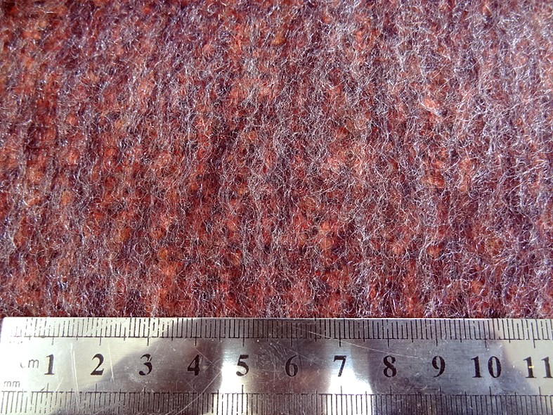 Tissu laine mohair et polyester melanges chine corail et prune 4