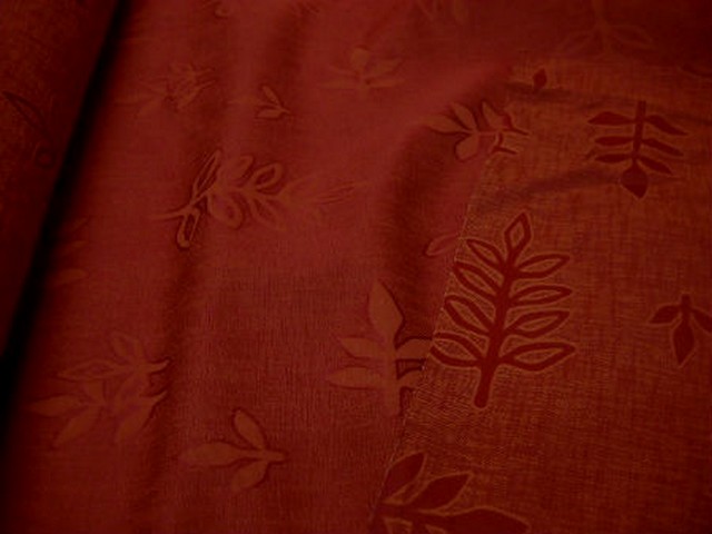 Tissu melange corail orange motifs damasses sorbier 1