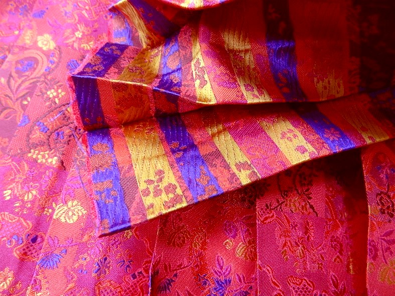 Tissu motifs tisse plisse soleil 3