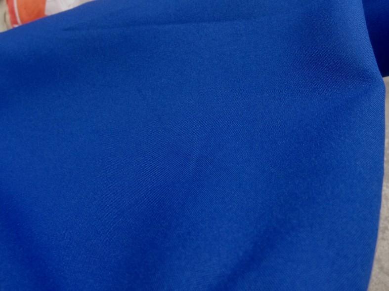 Tissu polyester burlington bleu saphir 2 