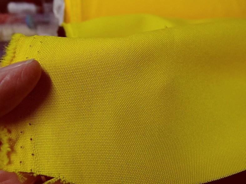 Tissu polyester burlington jaune citron 3 