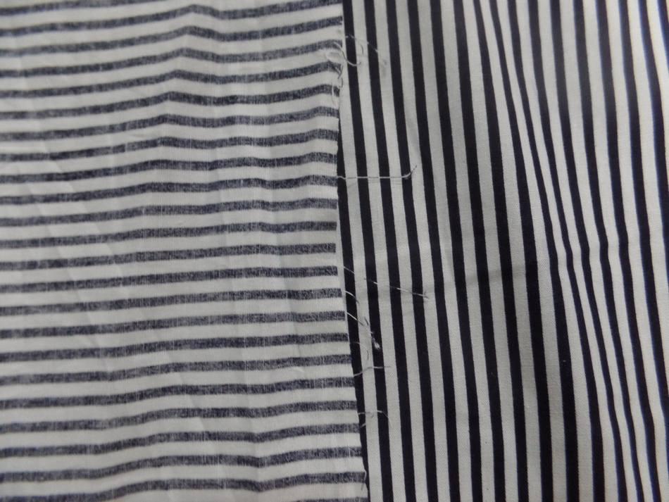 Tissu popeline coton blanc a rayure noire