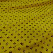 Tissu provencal fond jaune or jpg 1 