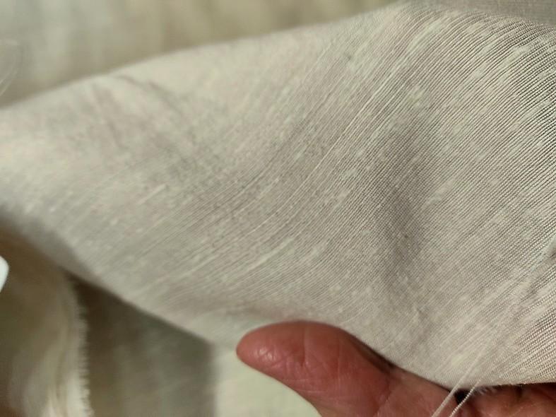 Tissu soie lin viscose teinte ivoire 5