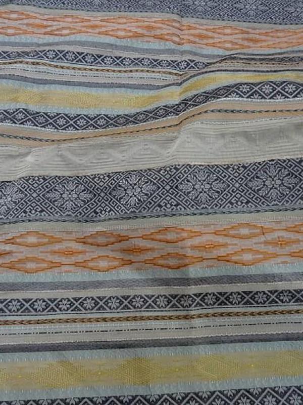 Tissu taffetas motif frises terre et ocres 1 
