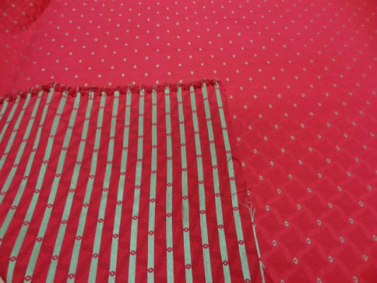 Tissu tapissier cerise jade 3