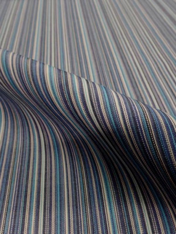 Tissu toile de bache a fine rayure ton de bleu3