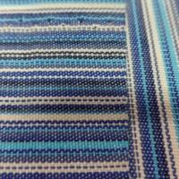 Tissu toile de bache a fine rayure ton de bleu6