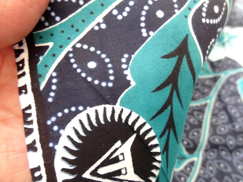 Tissu wax coton fond marine grosses fleurs turquoise blanc