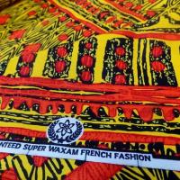 Tissu wax motif jaune rouge noir 3