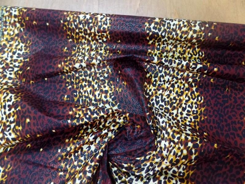 Tissu wax motif leopard