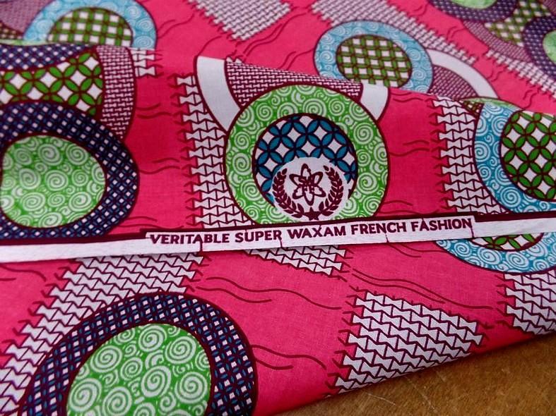 Tissu wax rose vif motif cercles 3