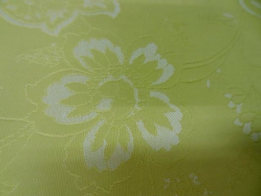 Toile coton anis clair faconne fleurs 3