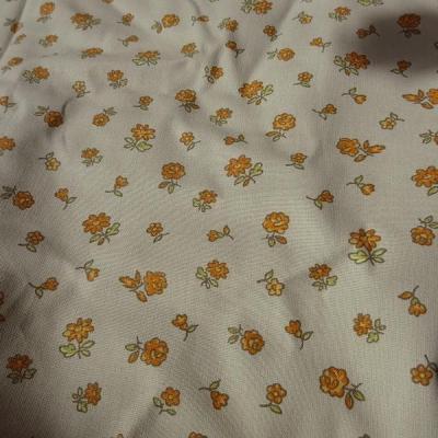 Toile coton beige rose fleurs orangees 1 