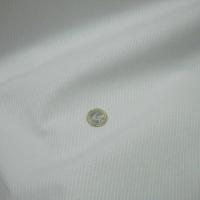 Toile coton blanc fines raies satin en relief 