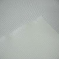 Toile coton blanc fines raies satin en relief 2