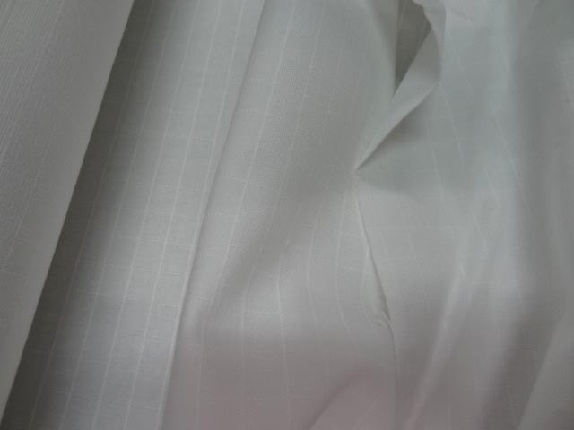 Toile coton faconnee quadrillee ton sur ton 3