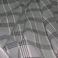 Toile coton noir blanc facon tartan 1 