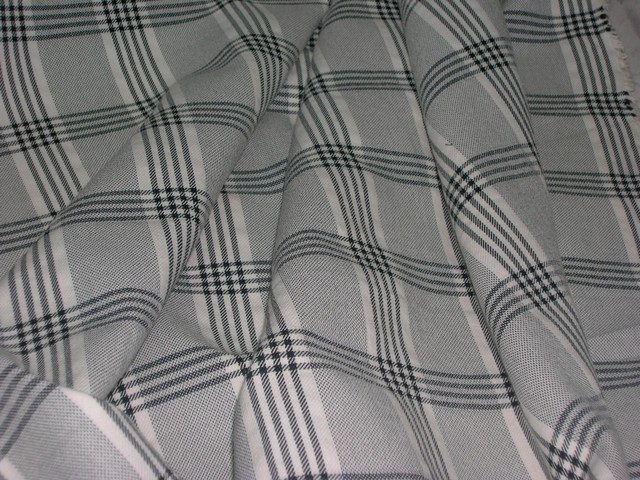 Toile coton noir blanc facon tartan 1