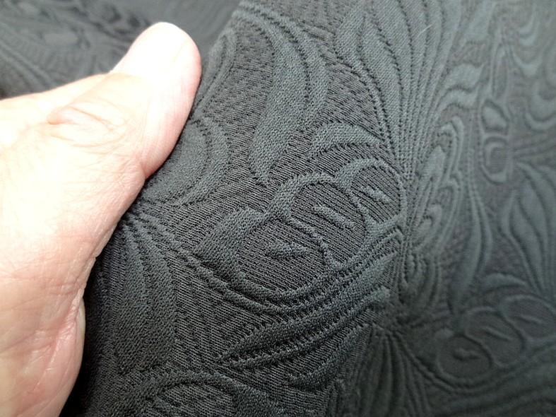 Toile damassee gris fonce motif relief 2