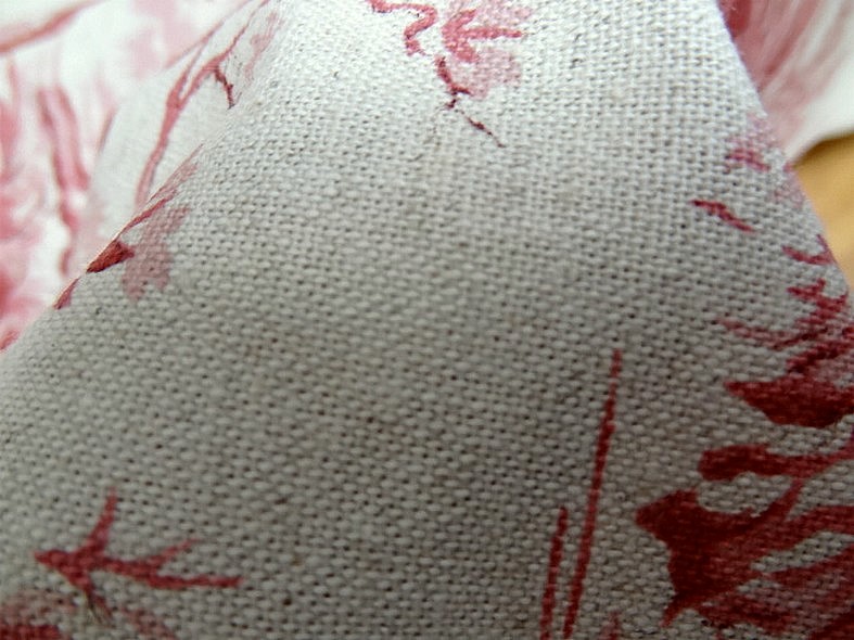 Toile de jouy en lin ecru motif vieux rose 6