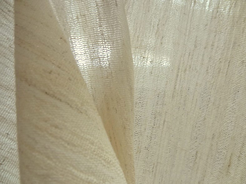 Toile fine coton et lin melanges tissage lache et serre creme chine 4