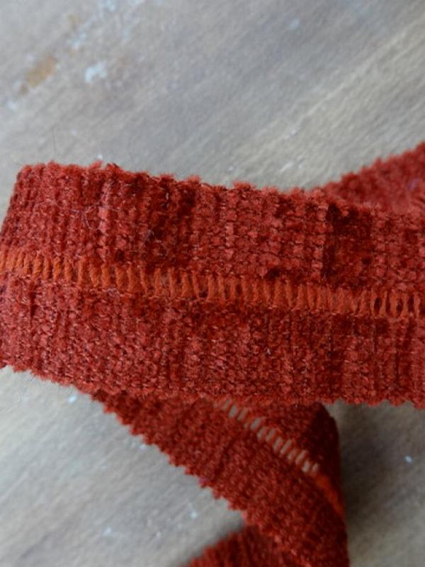 Tresse a border biais velours rouille 1