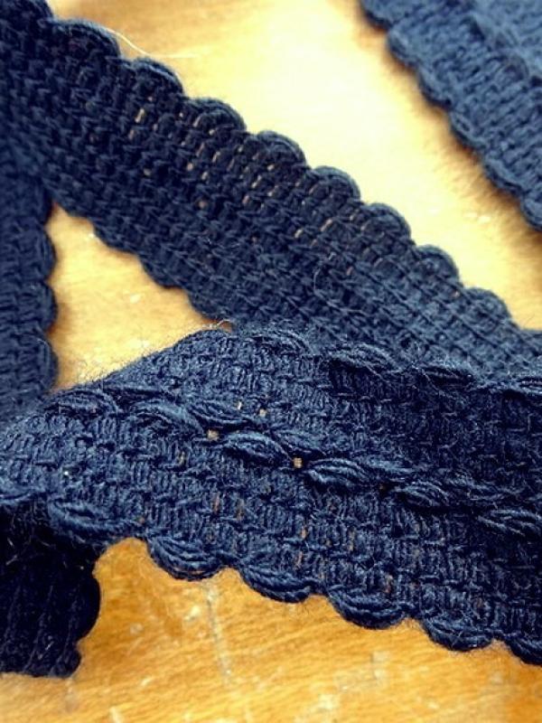 Tresse a border bleu fonce 1 
