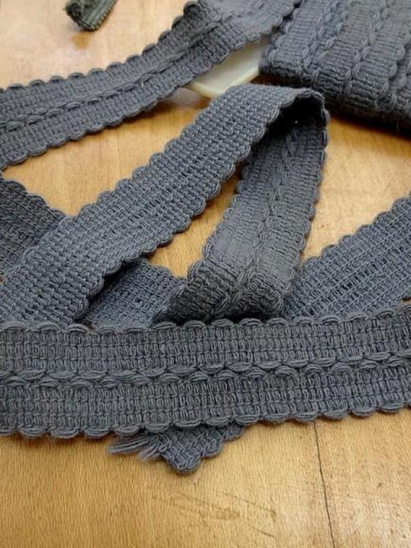 Tresse a border gris moyen 2 