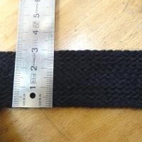 Tresse plate en lainage noire 3 