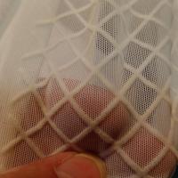 Tulle resille lycra ecru motif croisillons 1 