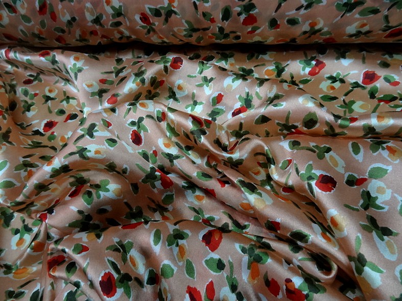 Twill de soie fond saumon fleuri 2