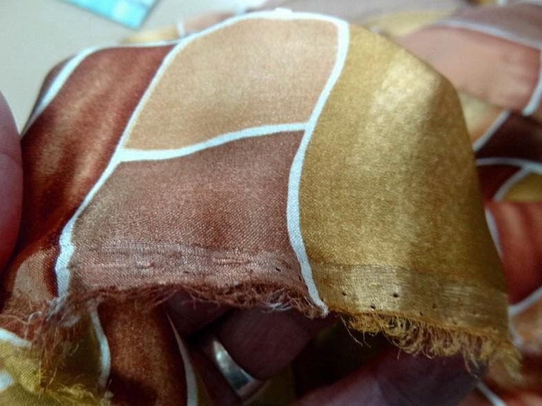 Twill de soie motif graphique vintage teintes automne 1 1