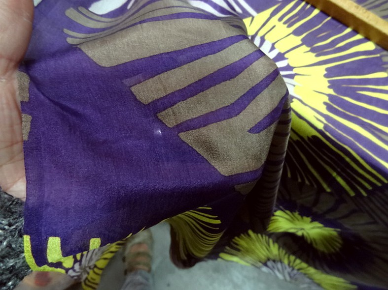 Twill de soie violet fleurs geantes anis et kaki 4