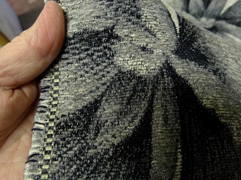 Velours ameublement tons gris larges fleurs 4