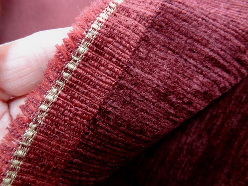 Velours d ameublement chenille teinte bordeaux 6