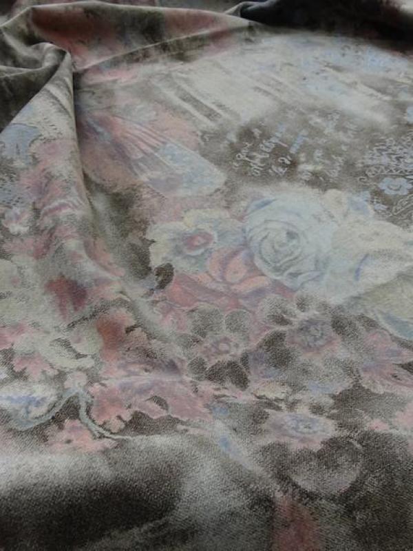 Velours ras fleurs pastel rose et bleu 3 