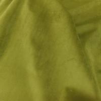 Velours ras teinte vert olive 2