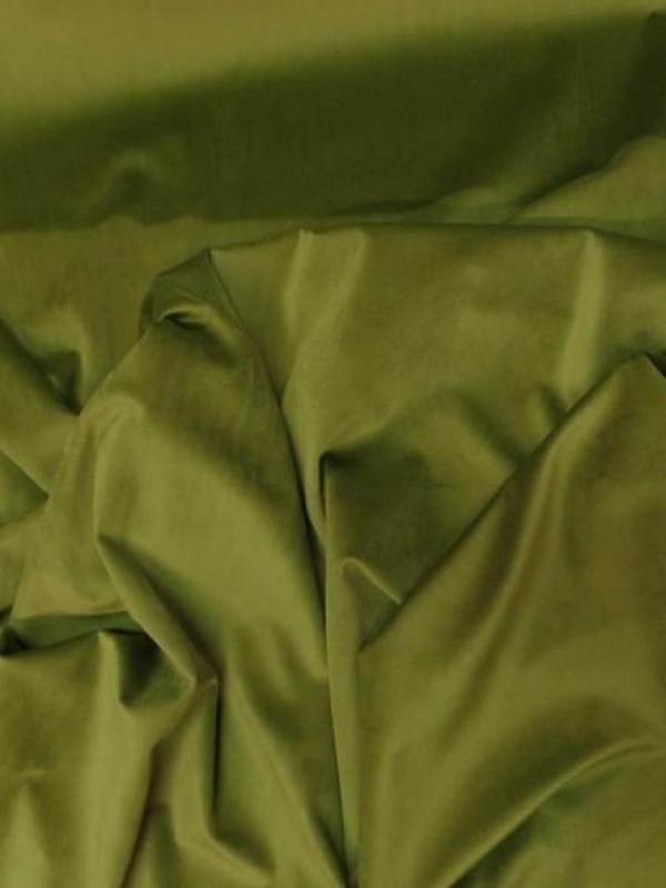 Velours ras teinte vert olive 4 