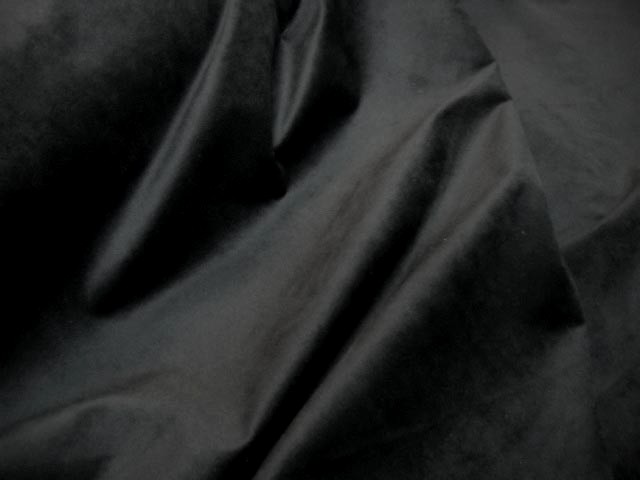 Velours raz noir