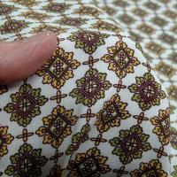 Viscose blanc casse motifs vintage moutarde et tilleul 3 