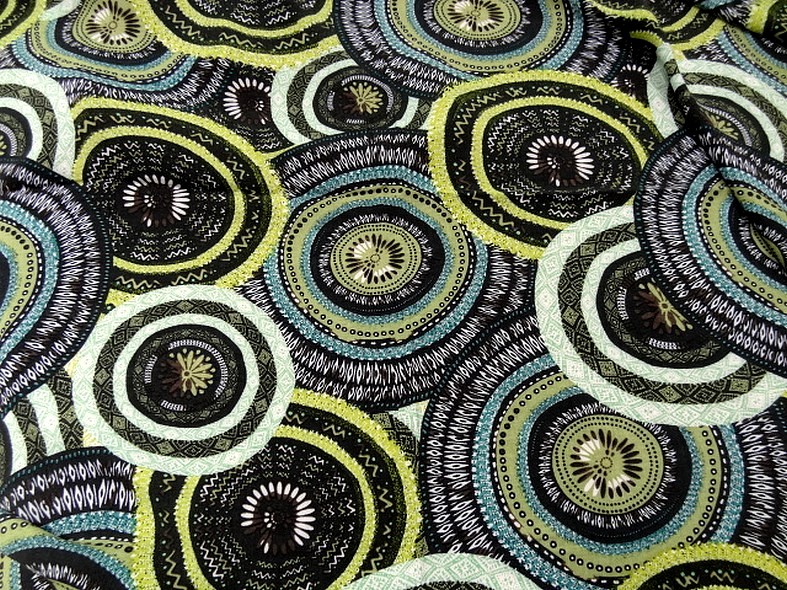 Viscose coton motif africain noir et anis 1