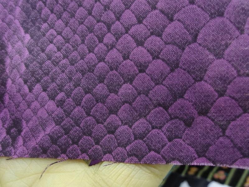 Viscose coton motif reptile prune