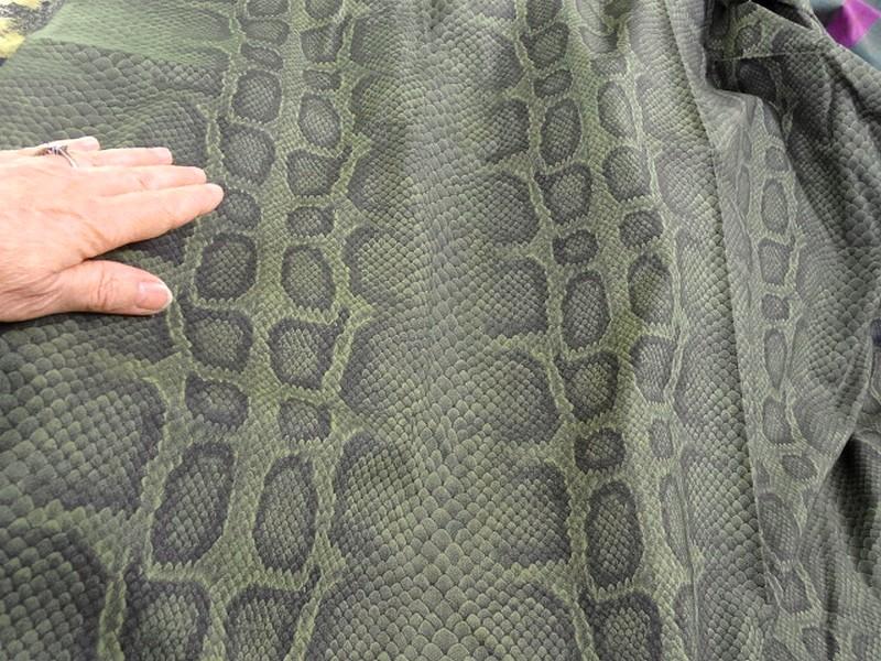Viscose coton motif reptile vert bronze 3 