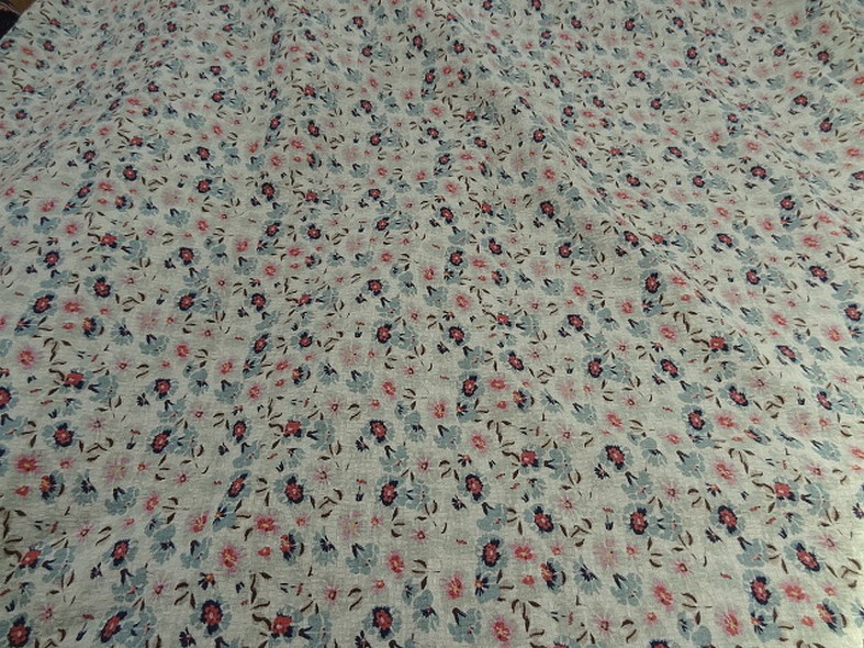 Viscose coton tissage cannage fond sable fleurs bleu fumee rose tendre 2