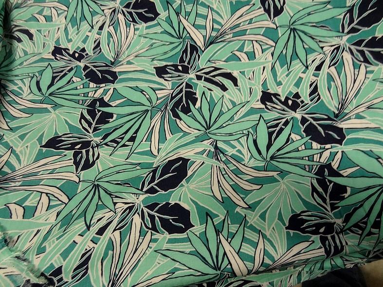 Viscose feuilles de palmier jade et bleu marine 2