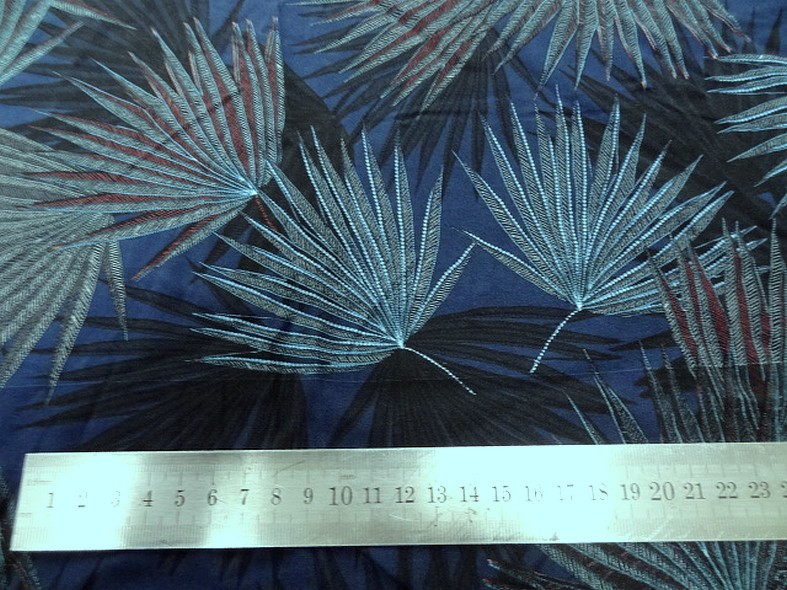 Viscose fond bleu cobalt motif papyrus 2